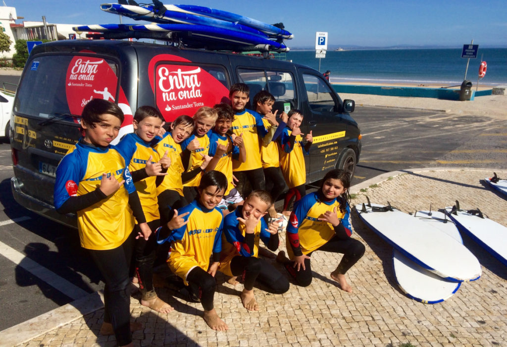 clínicas verão 2015_1 Kids summer clinics - Surf learning